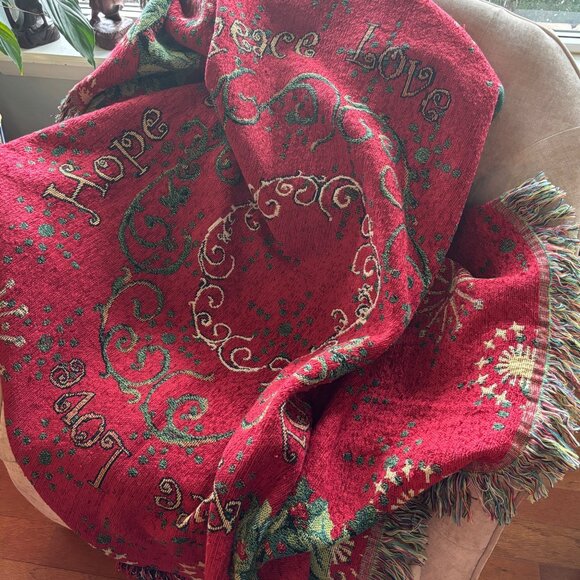 Christmas Throw Wreaths Of The Season Holiday Tapestry Blanket 51” X 68” - Picture 9 of 16
